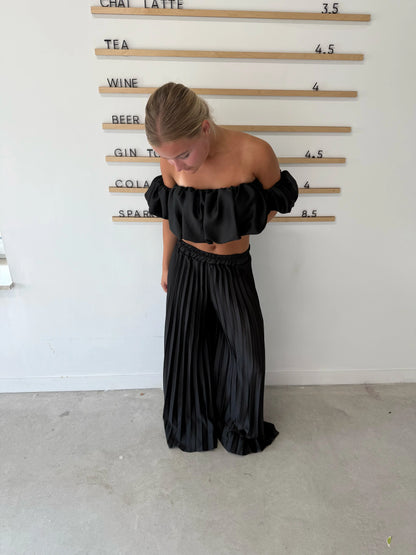 Noa | Two-Piece Satin Set