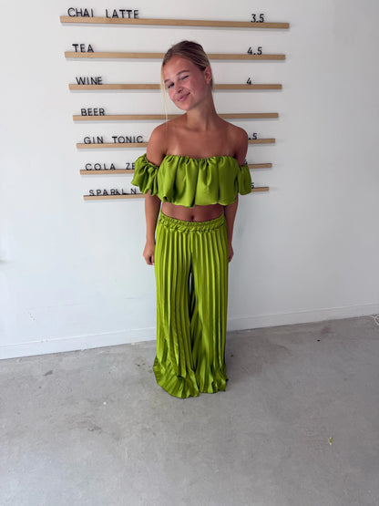 Noa | Two-Piece Satin Set